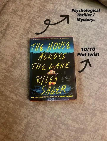 Viral Thriller: The House Across the Lake (Hardcover)