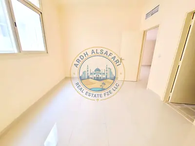 Spacious 2 Bedroom |Washroom |Balcony |Wardrobe |Parking
