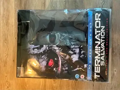 FLASH SALE BRAND NEW TERMINATOR SALVATION LIMITED T600 SKULL EDITION