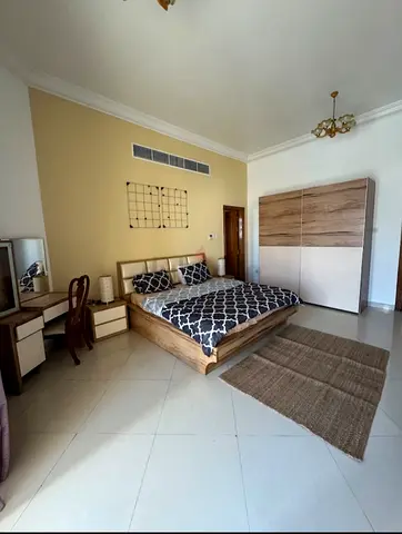 Master STUDIO with attached washroom and kitchen near metro