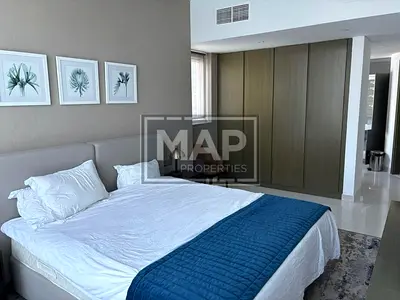 Fully Furnished 1BHK Apt with LAKE VIEW for Rent in DAMAC (A), Business Bay, Dubai.