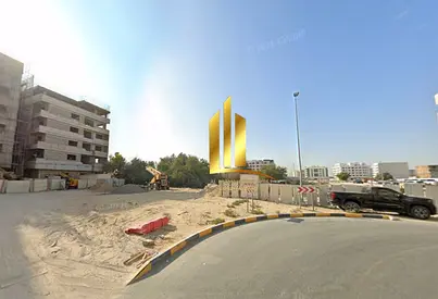 أرض تجارية بموقع مميز للبيع – زاوية على شارعين – الفلاح / مويلح، الشارقة