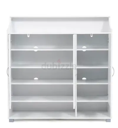 Spacious White Bookshelf for Organizing Your Space