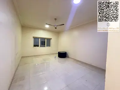 استوديو للإيجار بالروضة٣ | مساحة واسعة | مطبخ منفصل | قريب من مخرج دبي