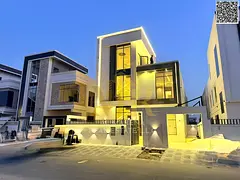 Luxury villa for sale in Al Yasmin, elegant design featuring 5 spacious bedrooms and ultra-luxurious