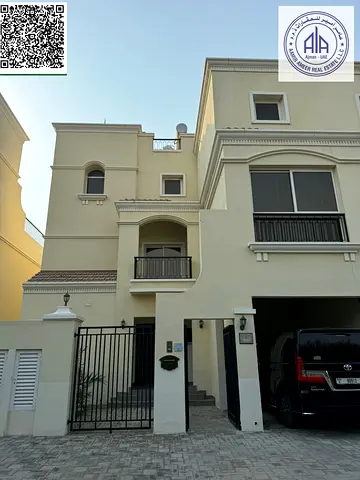 للايجار السكني فيلا بمجمع سكني منطقه الحمراء راس الخيمه