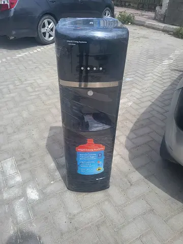 Hitachi bottom load water dispenser