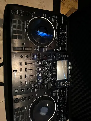 Professional 2-Deck DJ Controller with Built-in Mixer - Good Condition pioneer controller xdj xz
