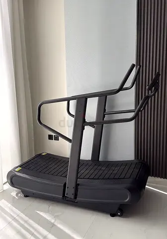 Stealth Fitness Manual Curved Treadmill