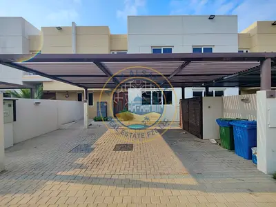 4bed with pool Aera 4500sqft Rent 210k two payment 200k one payment Al zhia With maid room 4 washroom
