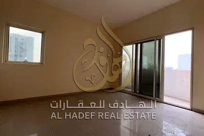 شقة للإيجار في أبو شغارة الشارقة | غرفتين وصالة | خلف ميجا مول | سعر مميز | موقع حيوي