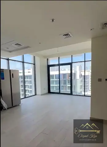 Stunning 3BHK for SALE in Azizi Riviera 31