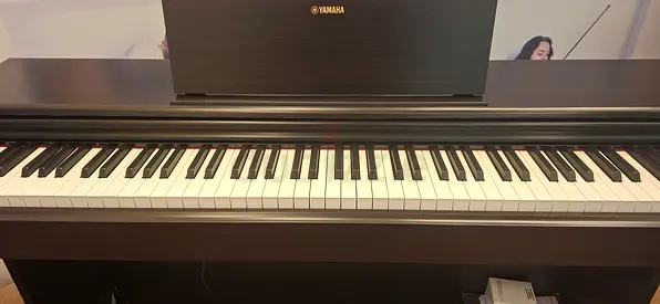 Yamaha digital piano YDP-105