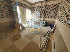 Chaper price shop with washroom available for rent