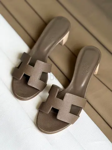 Hermes woman slipper