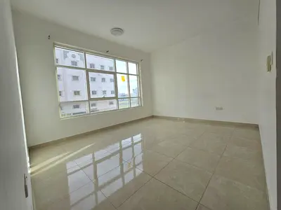 🏡 من أجمل شقق عجمان للإيجار في الجرف 3 – Ajman شقة غرفة وصالة (ثاني ساكن) بموقع مميز قريب من السوق الصيني وعلى شارع محمد بن زايد، وقريبة من جميع الخد