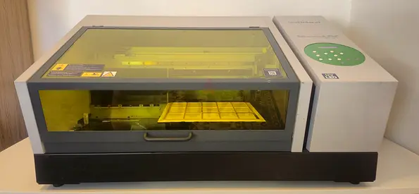 UV Flatbed Printer - Roland VersaUV LEF-12i - Direct to Object Printing (Phone Cases, Acrylic, Wood)