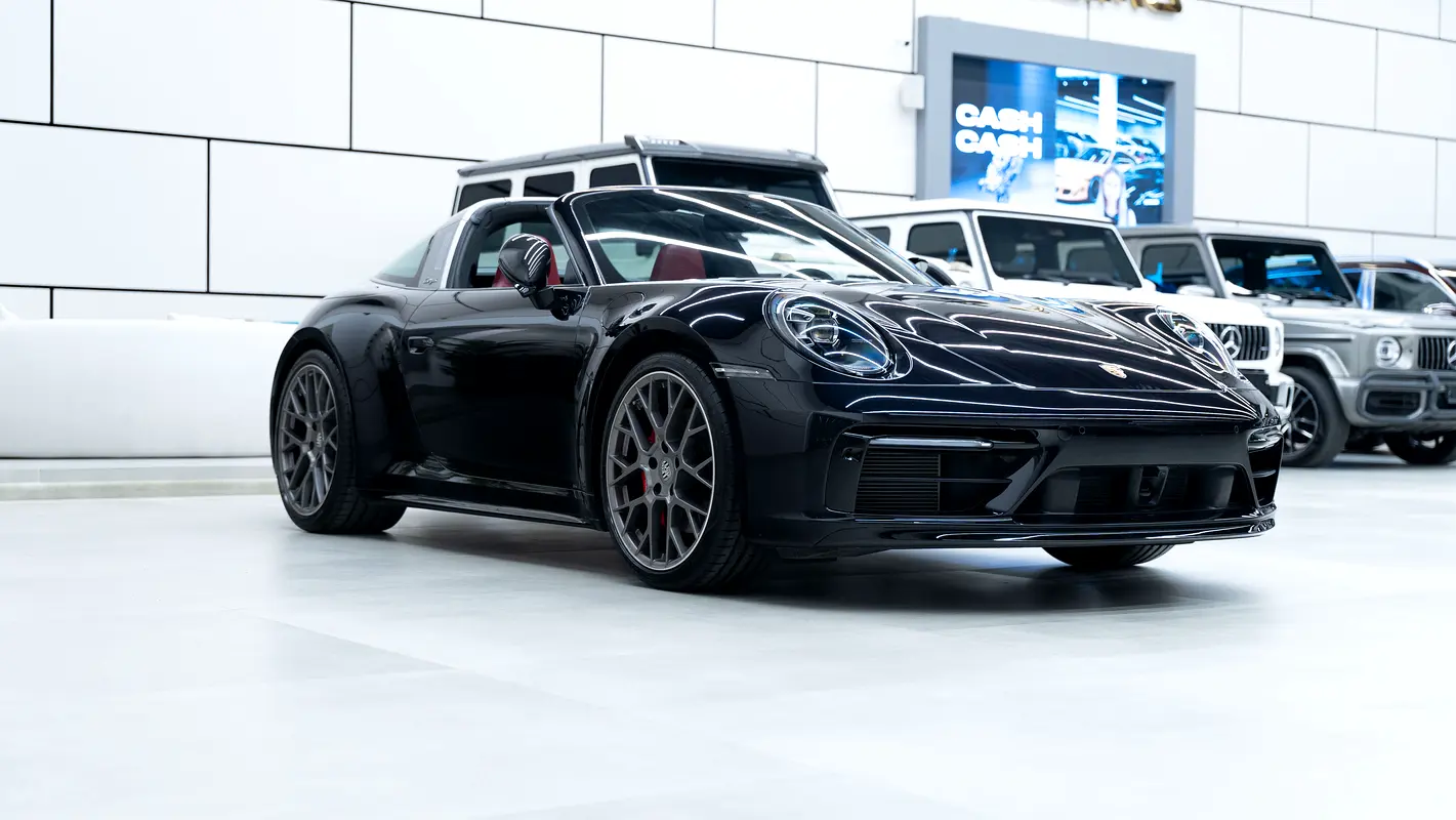 Porsche 911 2024 — photo 1 of 20