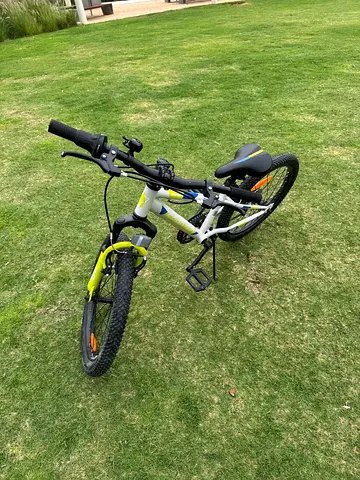 Spartan Spitfire 20” Wheels – Like New | Bought Recently | Free Helmet