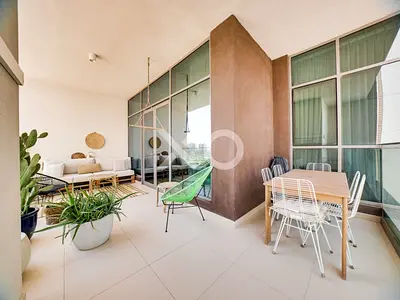 Pool & Park View | Private | Large Terrace