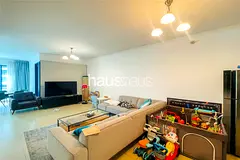 Spacious | Unfurnished | Mid floor