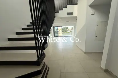 Land Scaped | Single Row | Close to Pool