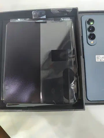 Samsung Galaxy Z Fold 4