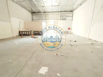 "Spacious warehouse with office space, ideal for logistics or businesses. Ample storage, easy access, and prime location."