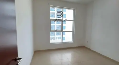 للبيع – شقة غرفتين في أبراج السيتي تاور B5 – عجمان | جاهزة ومؤجرة 📍 إطلالة مباشرة على شارع الشيخ خليفة | الطابق 15 🔹 تفاصيل الشقة: غرفتين نوم صالة واسعة حمامين مطبخ بلكونة المساحة: 1,158.14 قدم مربع ا