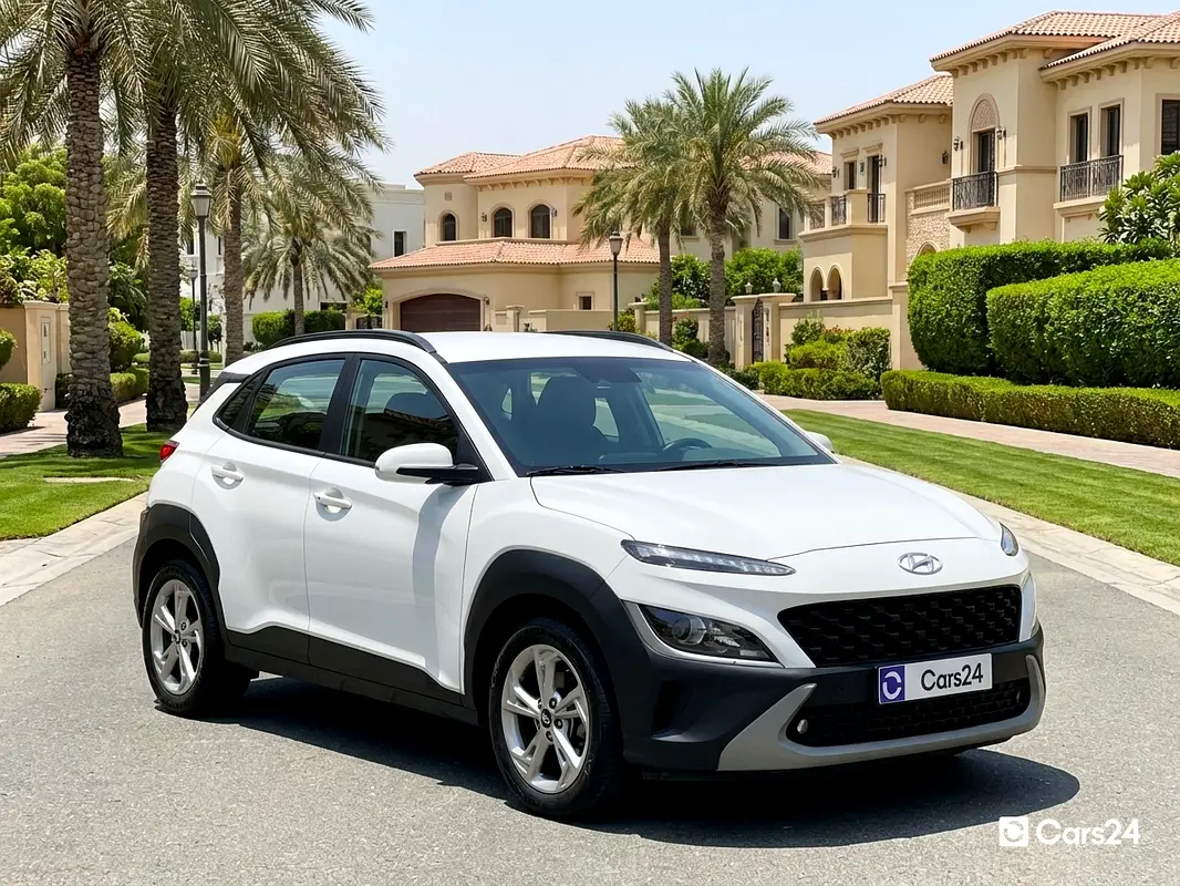 Hyundai Kona 2023 — photo 1 of 12