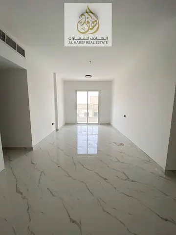 🏡✨ عرض مميز للإيجار في عجمان – المويهات | أول ساكن ✨🏡  هل تبحث عن شقة عائلية واسعة بموقع حيوي وسعر مناسب؟ الآن بين يديك فرصة رائعة للسكن في بناية جد