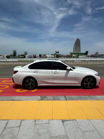 320i Luxury M Sport Package under 5 years Warranty and Service.