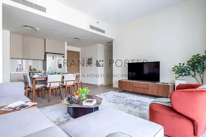 Modern 2BR with Pool View in Dubai Creek Harbour Ideal for Mid- Term, Monthly & Weekley Stays