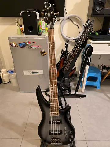 My 5‑String Electric Bass Guitar Jackson — Satin Black, Good Condition