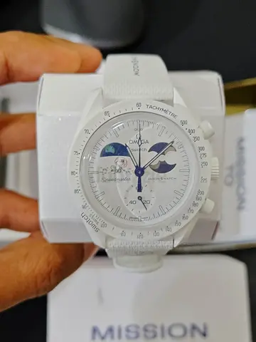 Omega x Swatch Mission to Earthphase Moonshine Gold - Brand New 2026 Fullset, Excellent condition