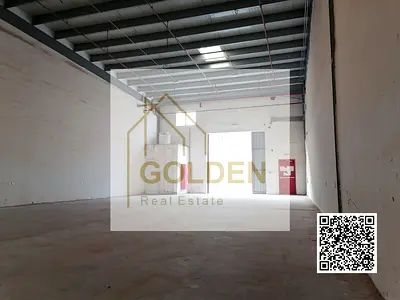 warehouse offering 23 kW power and 1,400 sq ft of highly functional space.