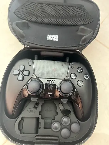 PlayStation 5 DualSense edge controller with hard carry case - used