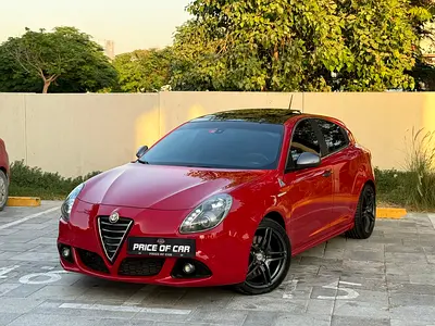 2015 ALFA ROMEO GIULETTA VELOCE 1.8L 4cyl.// ORIGINAL PAINT// EXCELLENT CONDITION//