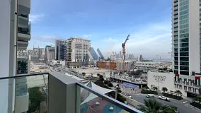 Sea &amp; Pool View / Unfurnished / 1 Bedroom
