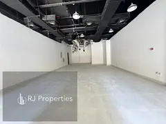 LUXURY SHOP close to park very prime lecation business center ready to move only jest 115k