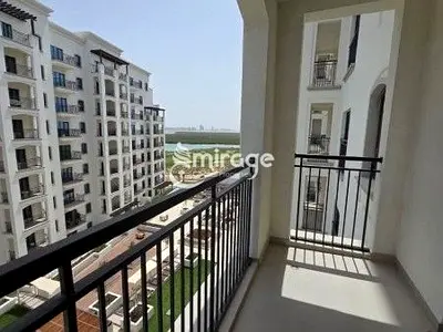 Fully Furnished 1BR APT | Premium Location