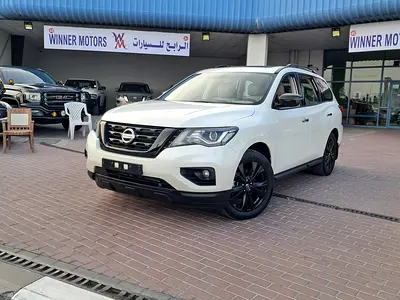 Nissan Pathfinder SV Midnight Black Edition2019 - GCC Specs - Well Maintained