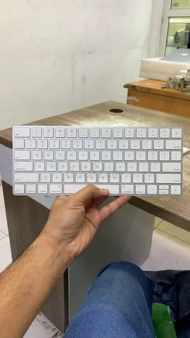 Magic 2 Rechargeable keyboard and magic 1 mouse Excellent condition perfectly working