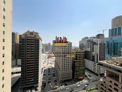 شقة 3 غرف وصالة فاخرة بعقد عزاب، بلكونة، ماستر، 3 حمامات، ستور، خزائن حائط، جيم ومسبح مجاني، تصميم مميز، 69 ألف.
