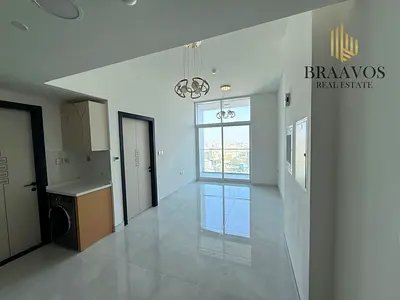 READY | HIGH FLOOR | BRAND NEW