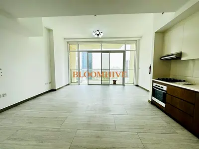 Most Luxury 5 Star Residence Pool View Unit Next to Park