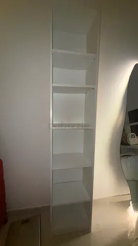 white bookcase / shelving unit - good condition Billy
