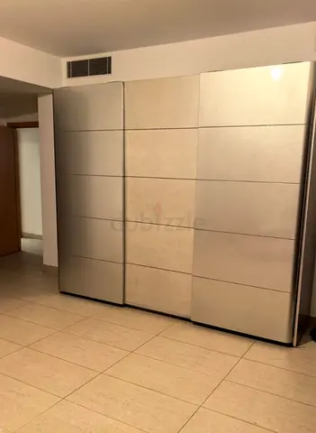 Large Contemporary 3‑Panel Sliding Wardrobe - Good Condition