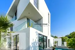 Supreme Location | Private Pool | Behind Lake