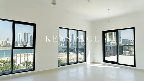 Refined Seafront Retreat | Expansive Water Horizons | Vacant | Resale